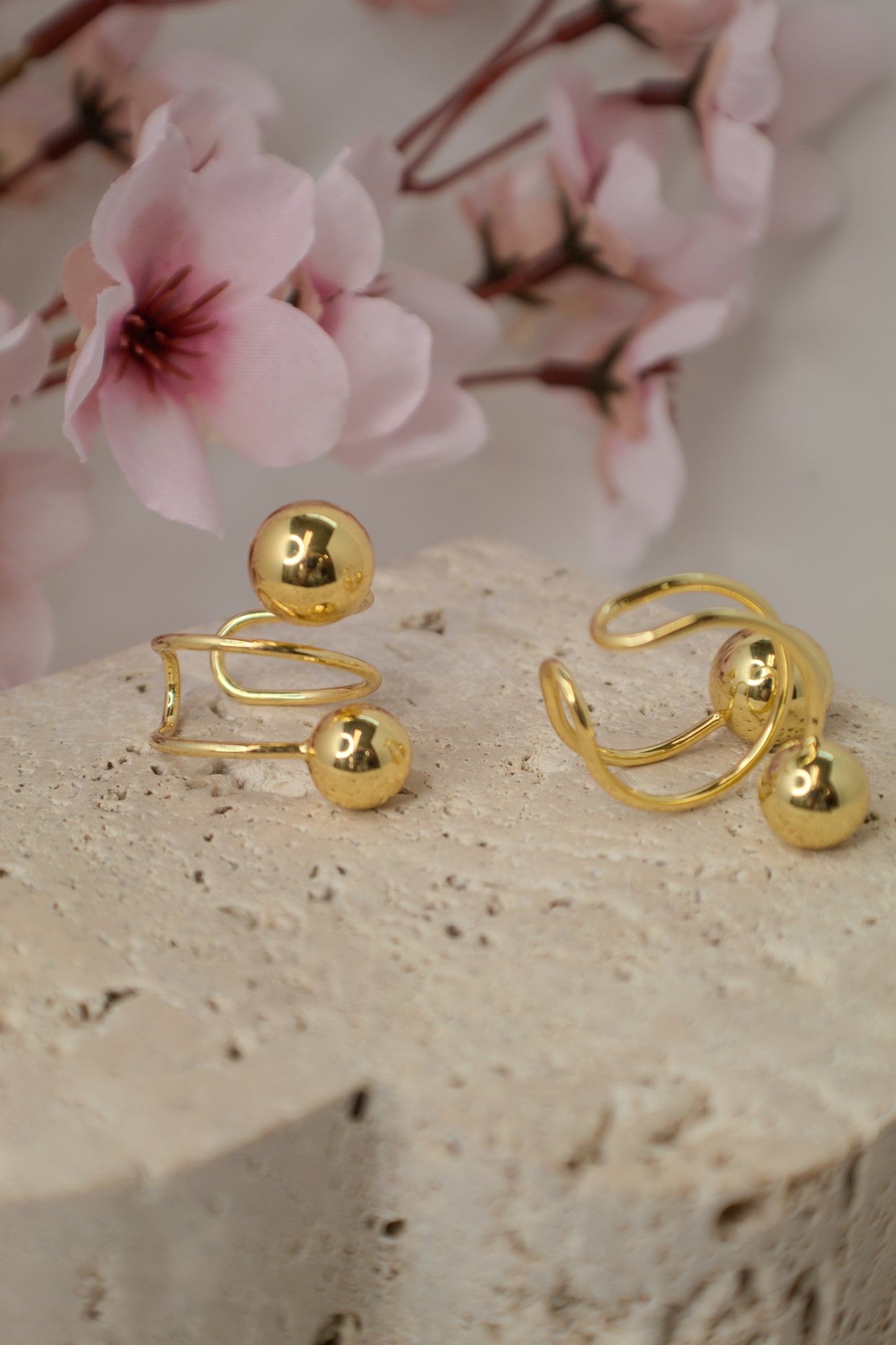 Minimalist Gold Adjustable Ring with Spheres