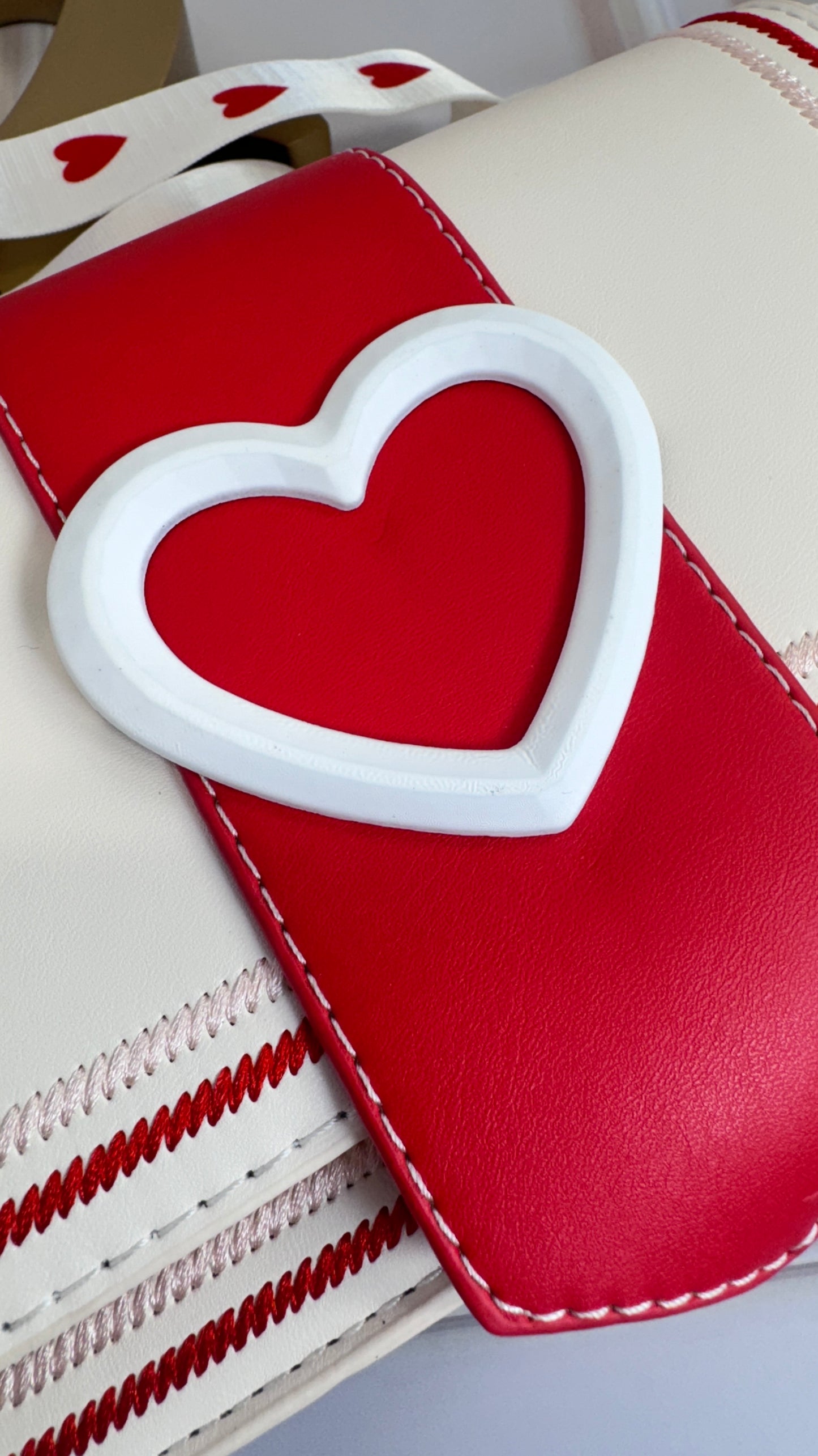 Corazon Design Bag - Red and Beige