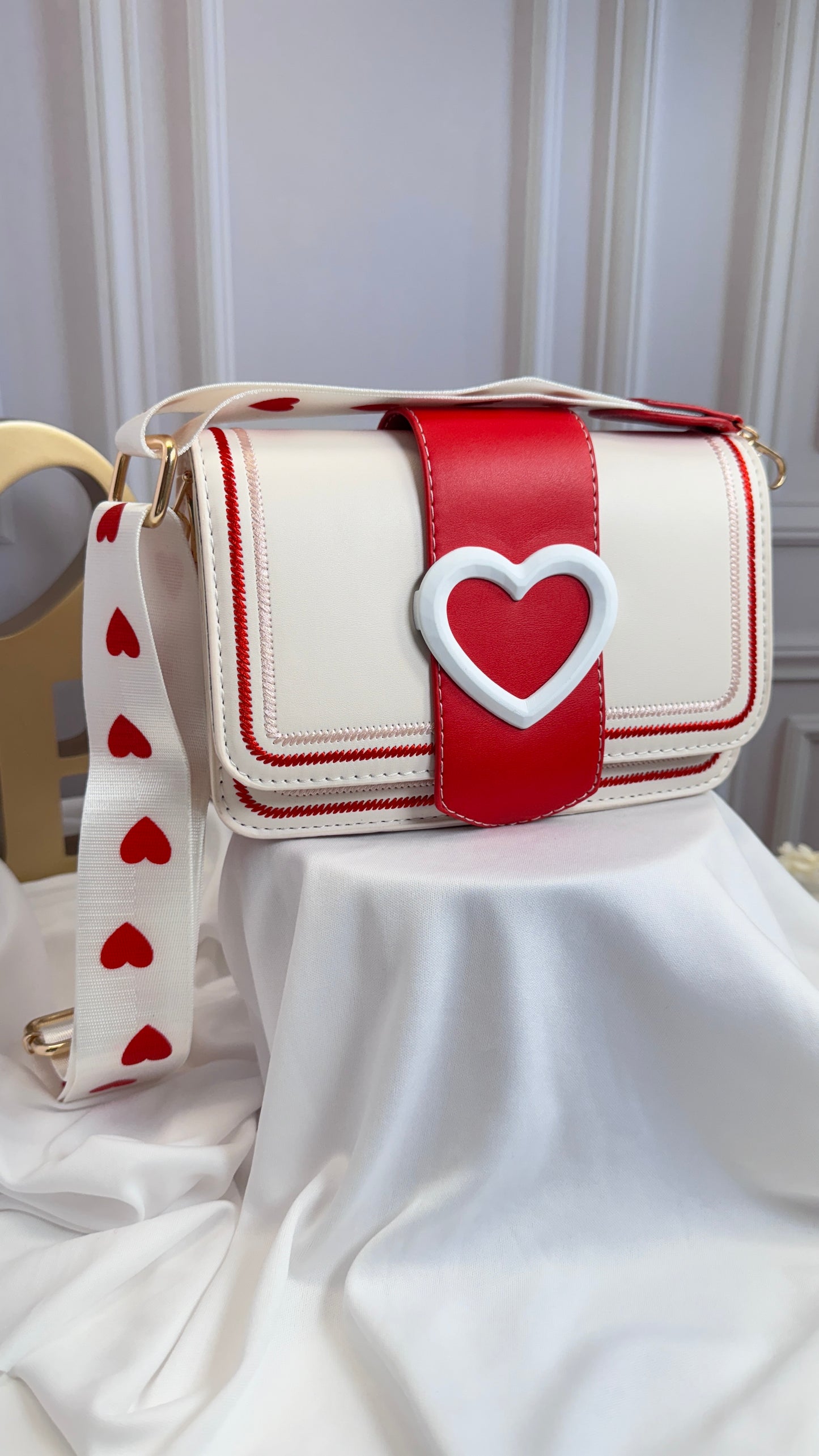 Corazon Design Bag - Red and Beige