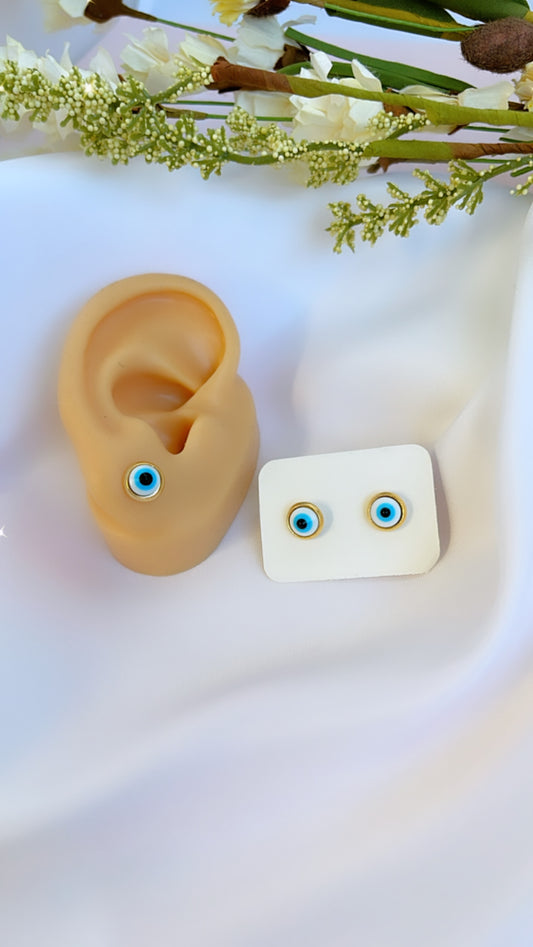 Pendientes con forma de mal de ojo